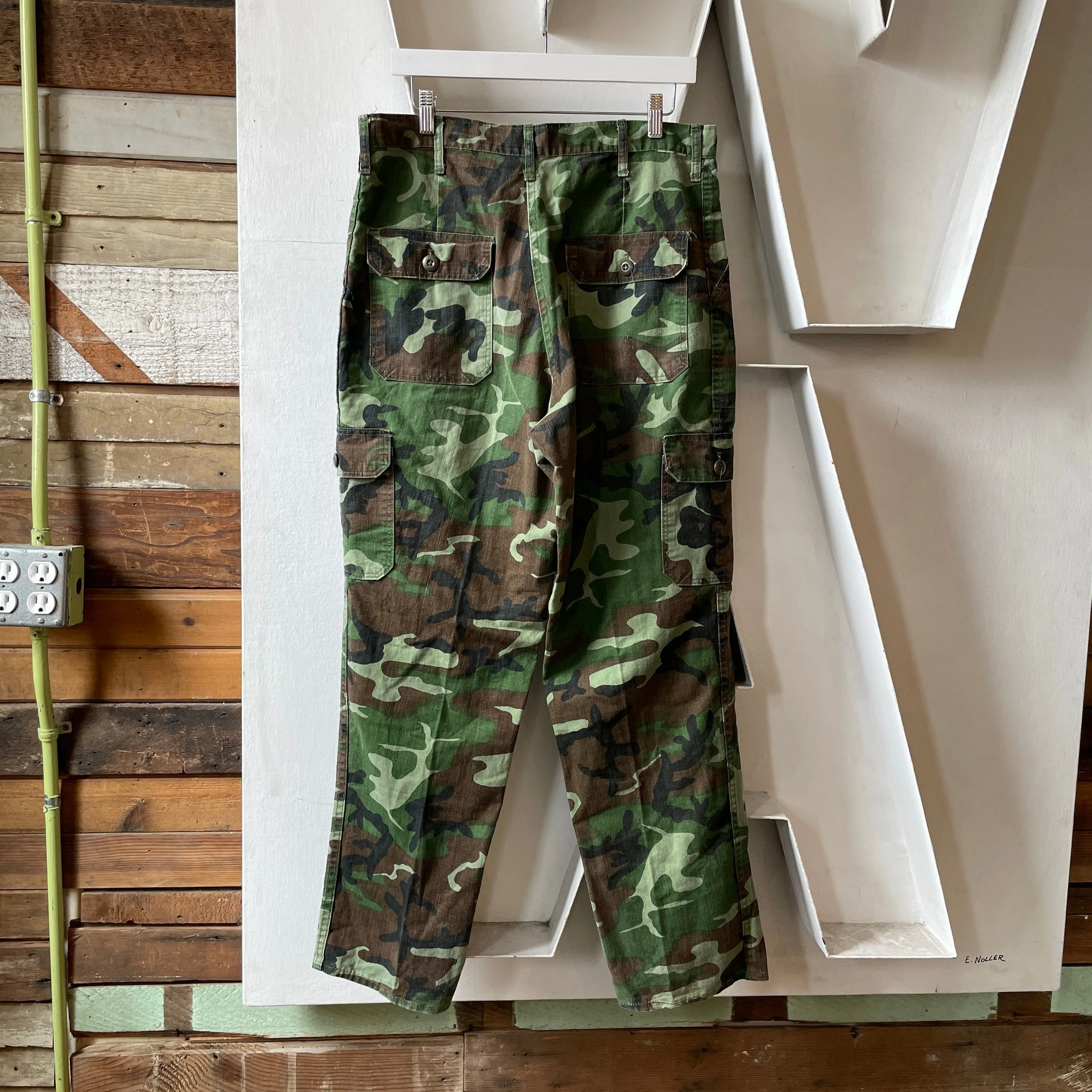 90’s Camo Pants - 34” x 29”