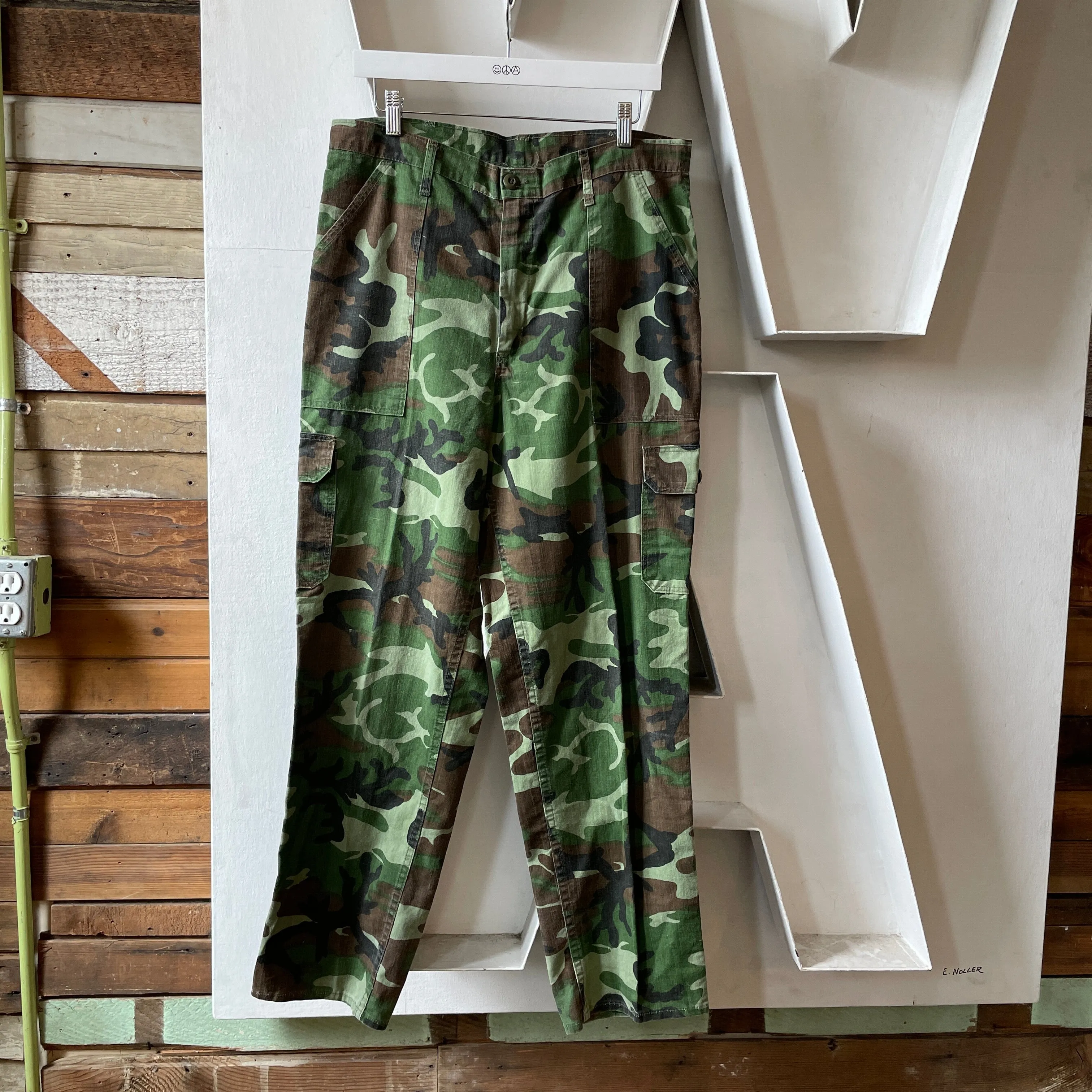 90’s Camo Pants - 34” x 29”