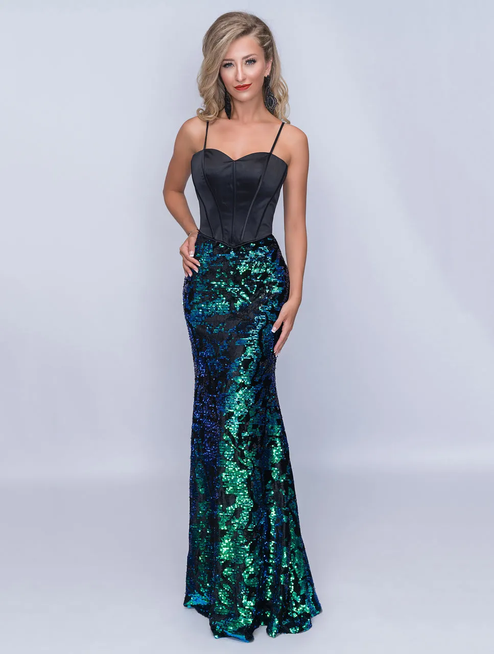 Nina Canacci 6506 Size 6 Mermaid Velvet Sequin Pageant Dress Prom Corset Gown