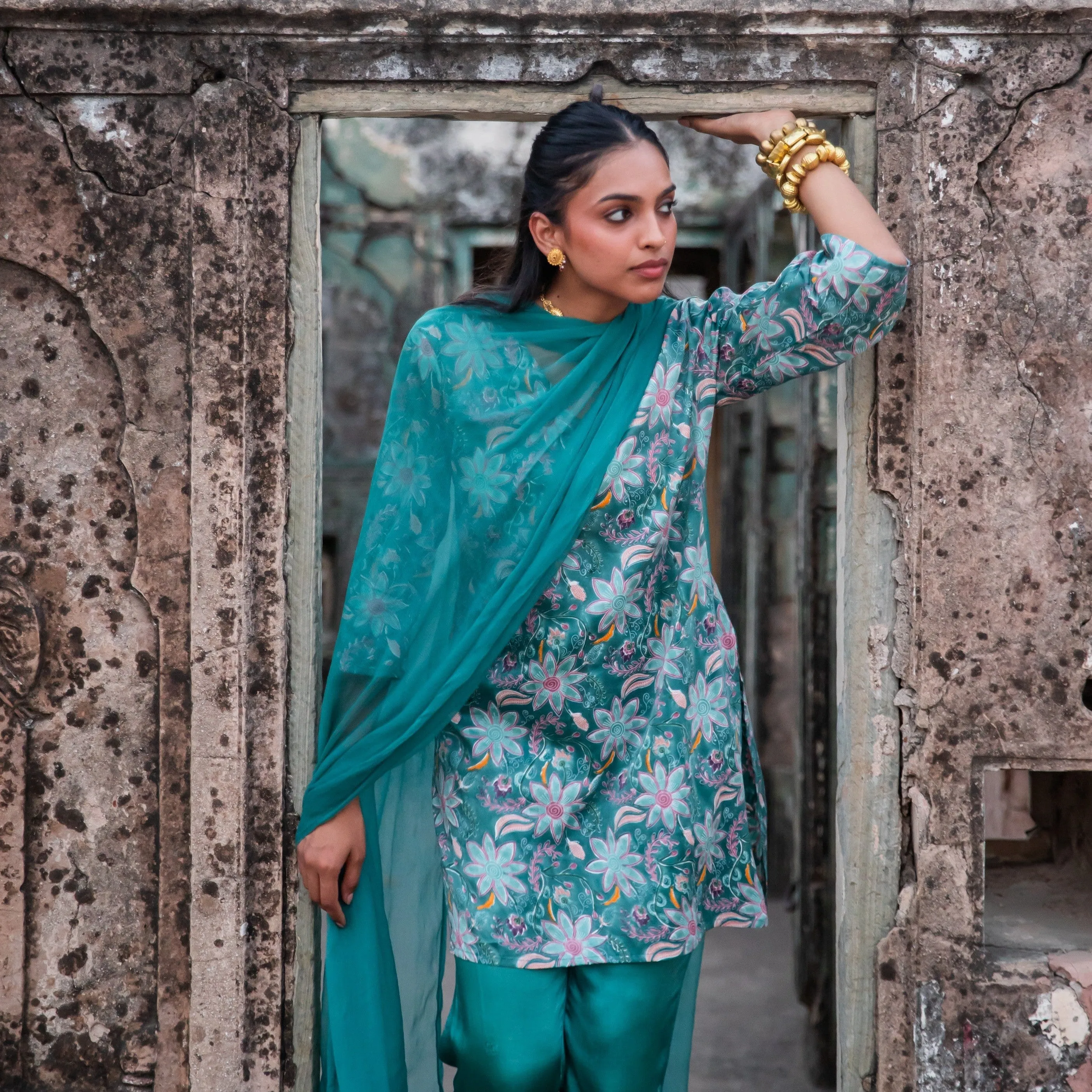 Ruhani Green Paisley Blockprinted Suit Set with Dupatta